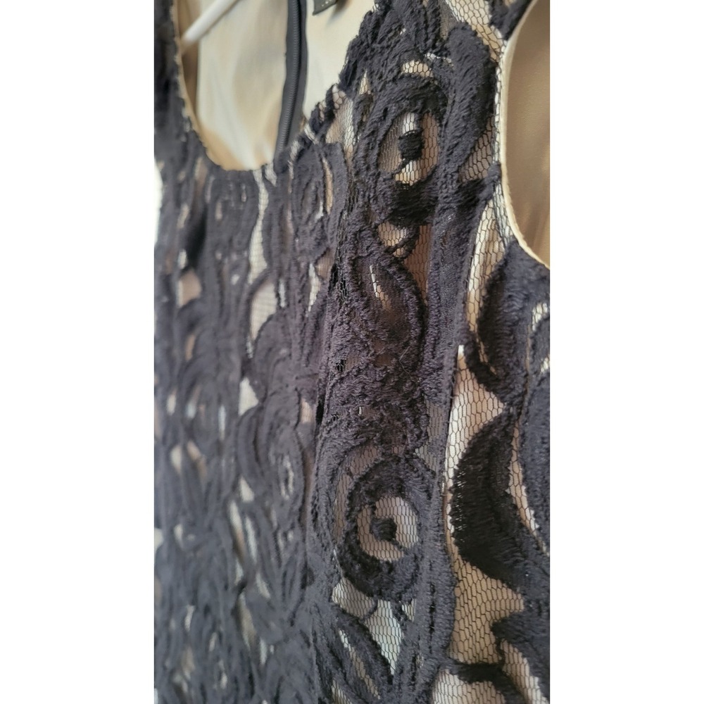 Adrianna Papell Black Lace Overlay Sheath Dress Scoop Neck Cap Sz 6(FLAW) - Picture 3 of 13